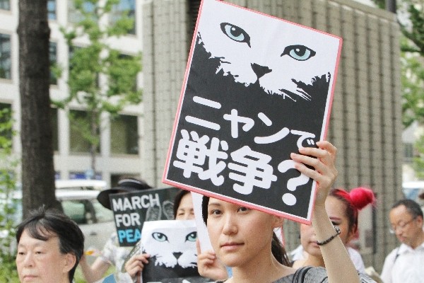 「SADL×SEALDs KANSAI『戦争法案』に反対する関西デモ」より＝2015年7月19日、撮影・橋本正人