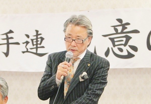 「勝手連　民意の声」代表の浅野秀弥さん＝撮影・橋本正人