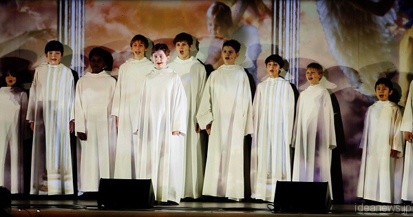 「LIBERA Christmas Concert in Universal Studios Japan」より＝撮影・橋本正人