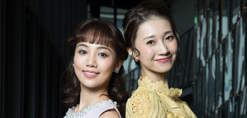 夢咲ねねさん（右）と咲妃みゆさん＝撮影・岩村美佳