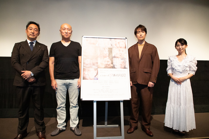 （左から）井内徳次さん、松本和巳監督、海宝直人さん、小野華那子さん＝撮影・岩村美佳