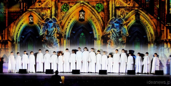 「LIBERA Christmas Concert in Universal Studios Japan」より＝撮影・橋本正人