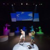 世田谷パブリックシアター「せたがやこどもプロジェクト2016≪ステージ編≫ 音楽劇『兵士の物語』」より＝撮影：引地信彦