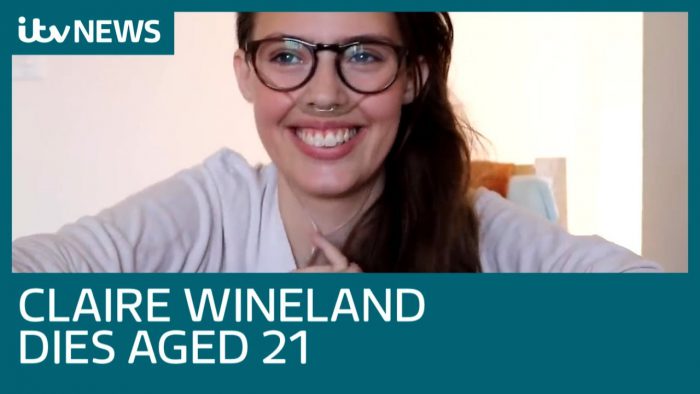 YouTubeの「Inspirational cystic fibrosis activist Claire Wineland dies after lung transplant 」＝「ITV　News」チャンネル より