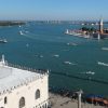 聖マルコ広場の鐘楼から撮影したヴェネツィアの海＝写真提供・並木陽さん