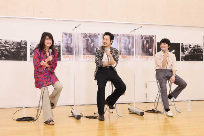 松山ケンイチさん（中央）・岡山天音さん（右）・余貴美子さん（左）＝撮影：宮川舞子