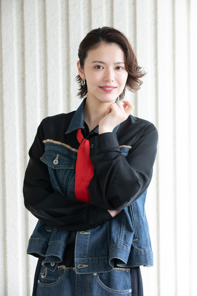 彩凪翔さん=撮影・岩村美佳