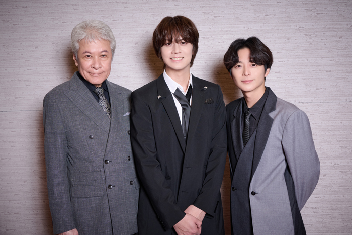 (写真左から)鹿賀丈史さん、浦井健治さん、小池徹平さん=撮影・NORI