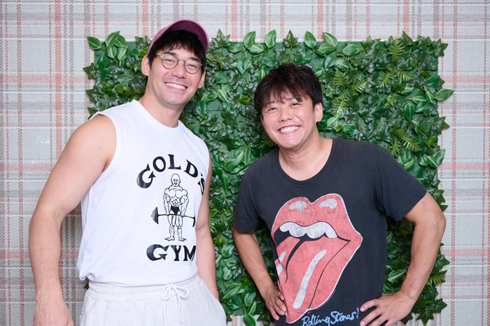 (写真右から)藤岡正明さん、spiさん=撮影・NORI