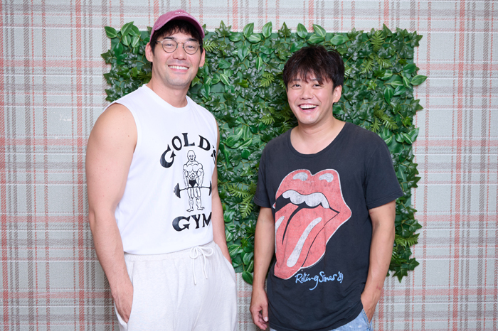 (写真右から)藤岡正明さん、spiさん=撮影・NORI