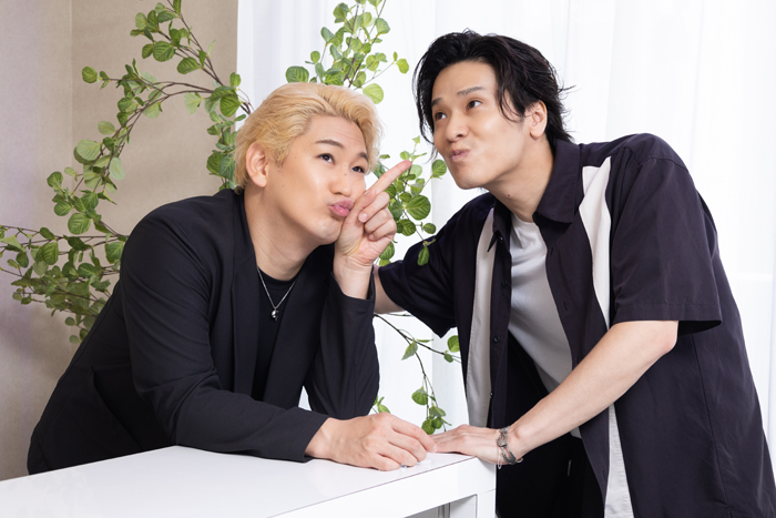（写真左から）小野田龍之介さん、木内健人さん=撮影・岩村美佳