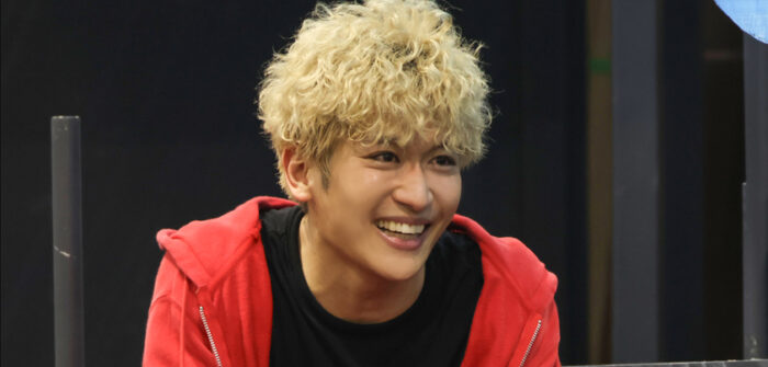 一色洋平さん＝舞台『鋼の錬金術師』―闇と光の野望―稽古場で、写真提供：マーベラス